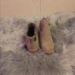 Women’s short boots
